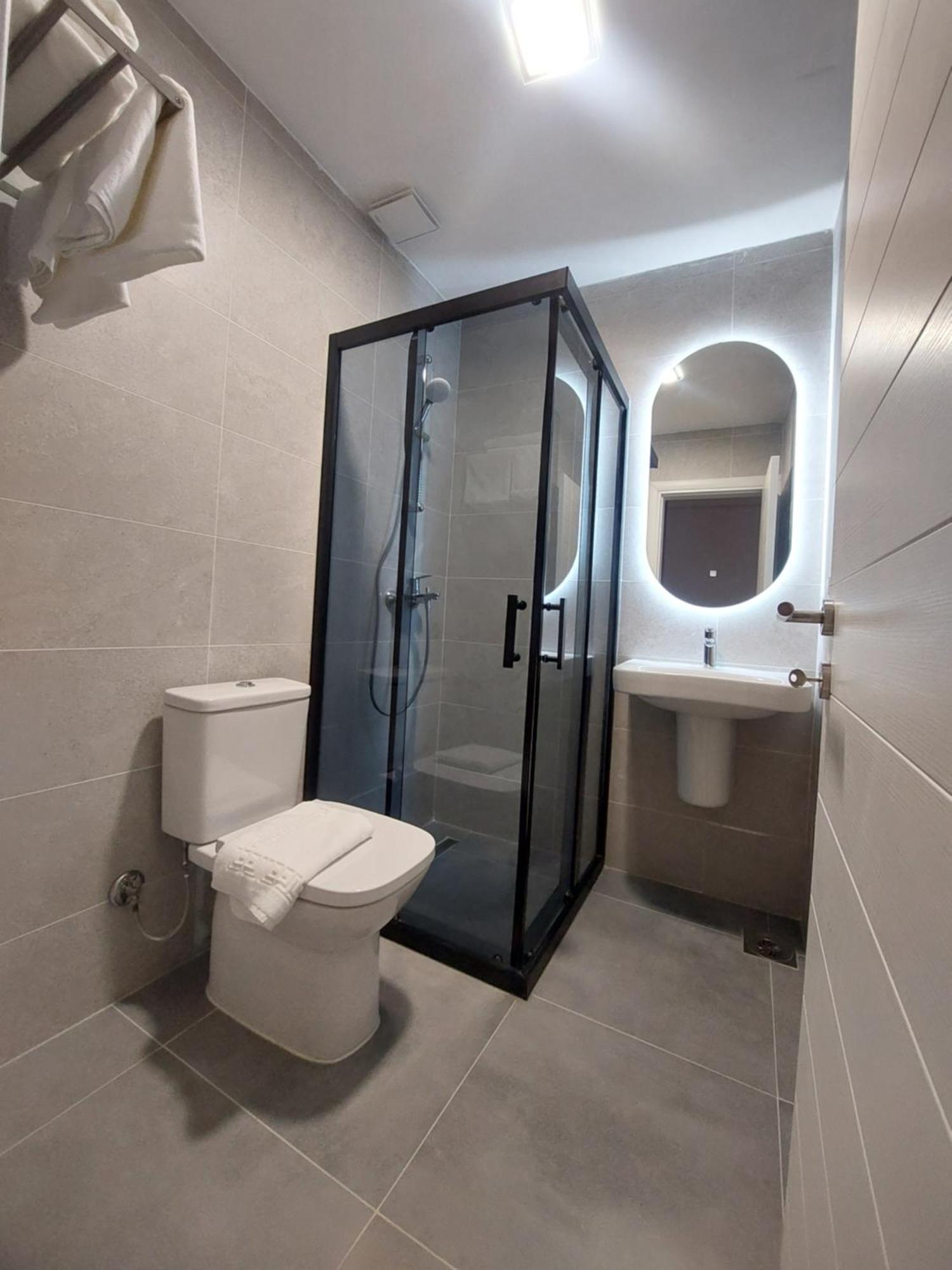 Modern Living Σκόπια